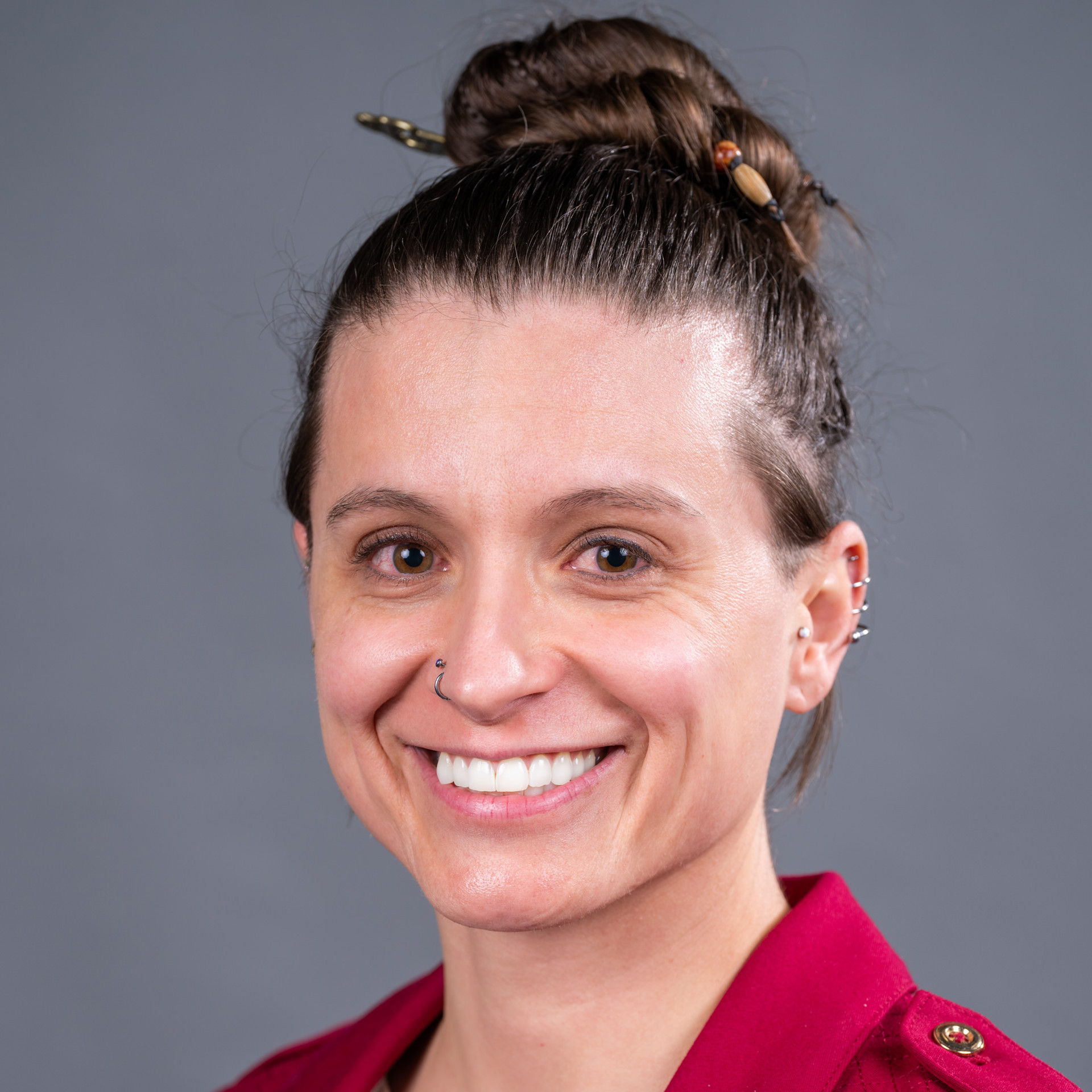 Professional Headshot of Rachelle Genthôs